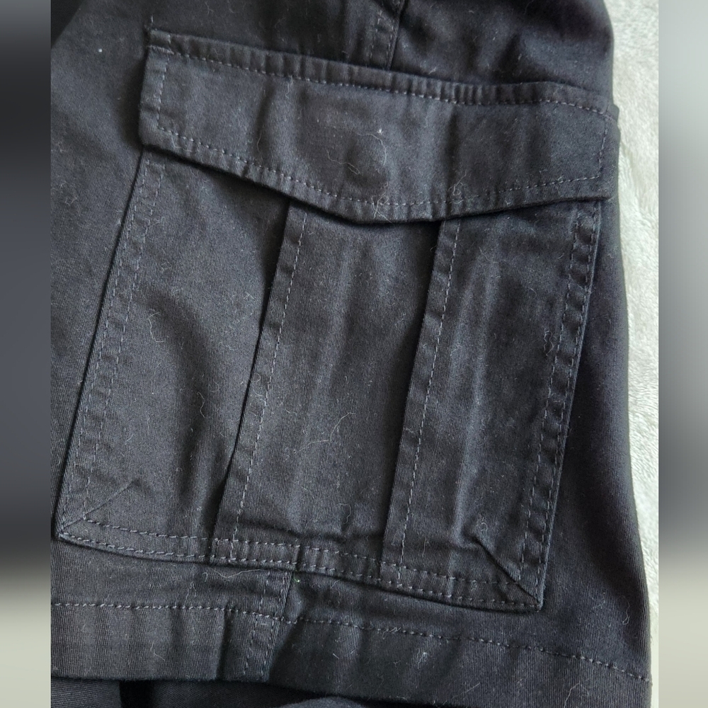 🩳George Men’s Black Cargo Shorts – Size 44 – 10” Inseam – NWT Above the Knee - Picture 12 of 16
